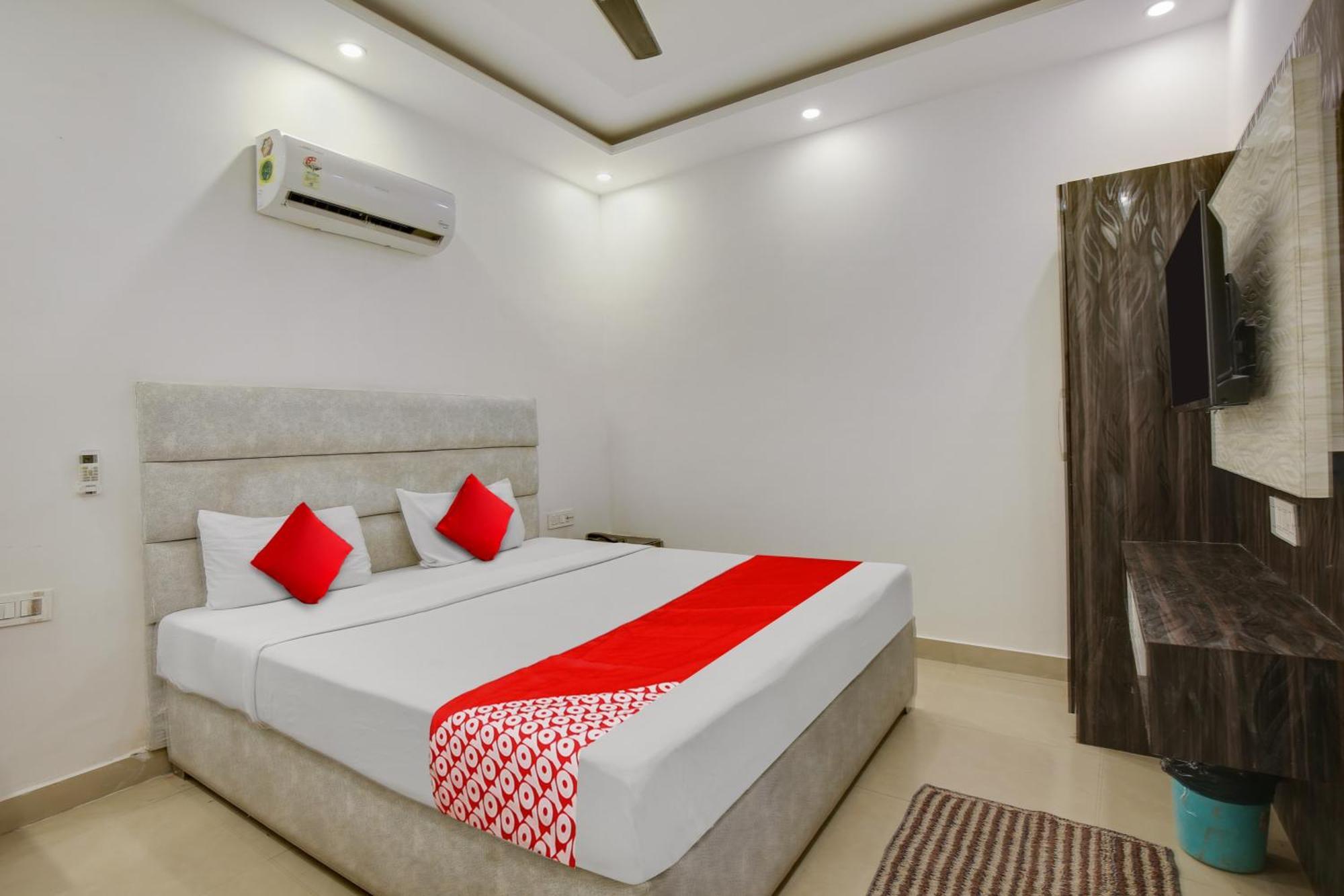 Hotel O Av Continental Zirakpur 외부 사진