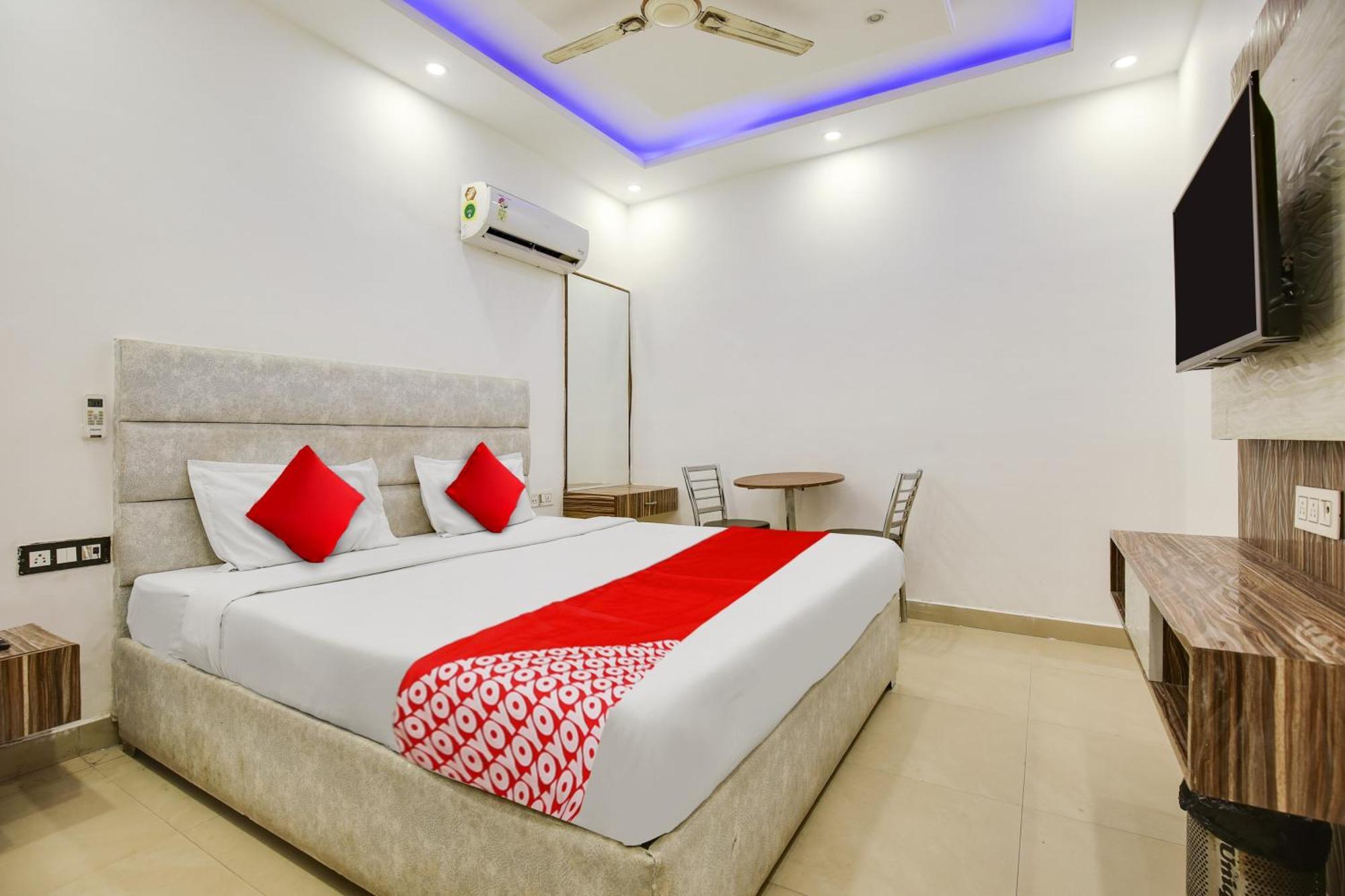 Hotel O Av Continental Zirakpur 외부 사진
